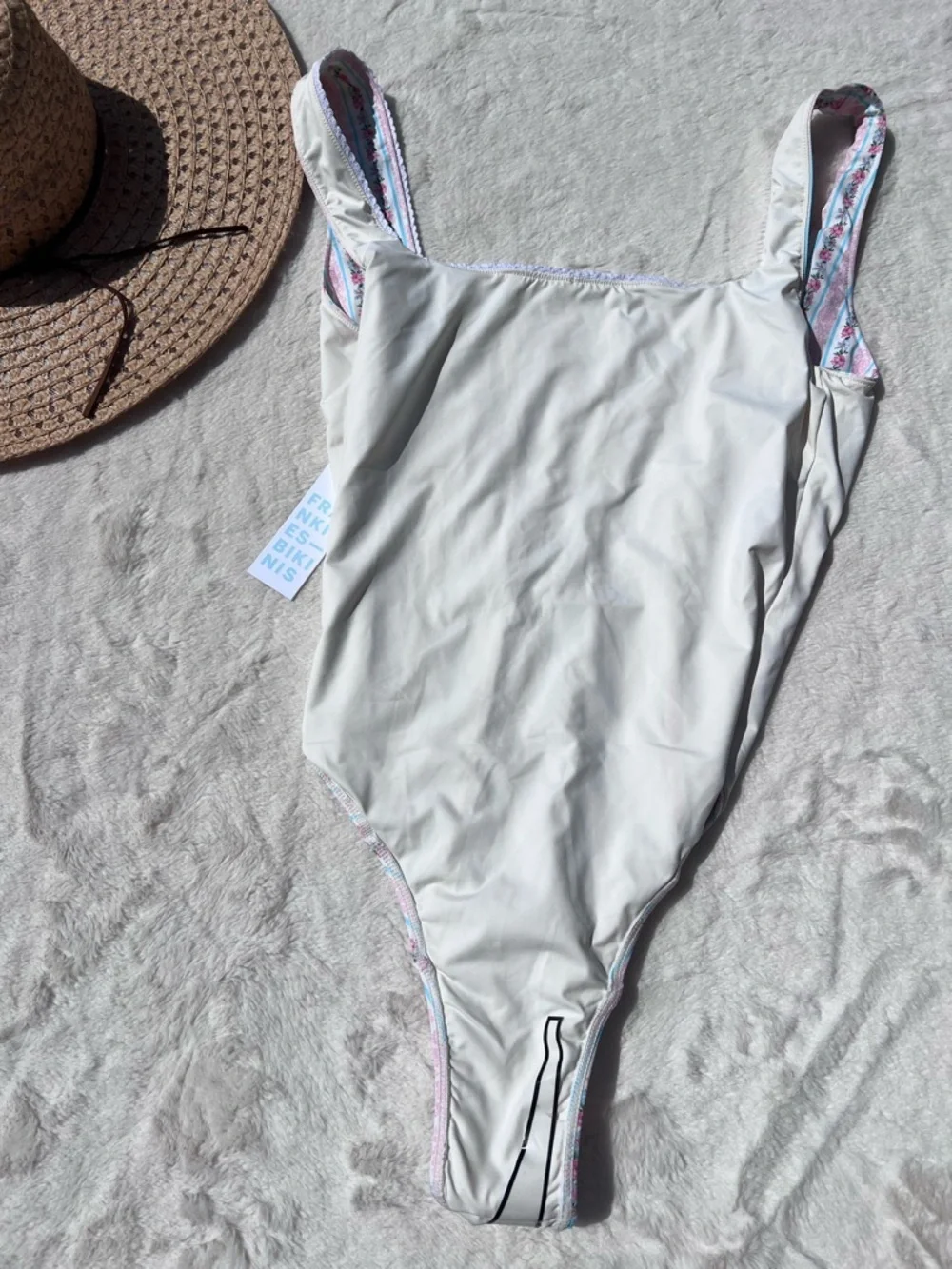 Frankie’s Bikinis Etta Floral One Piece Swimsuit Size Large